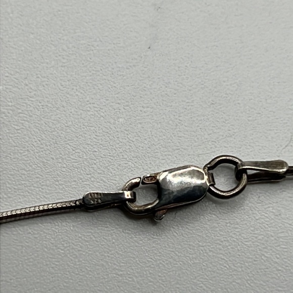 THREE ETRUSCAN LOOK PEARL AND STERLING PENDANTS ON 18” STERLING SNAKE CHAIN - Picture 6 of 8